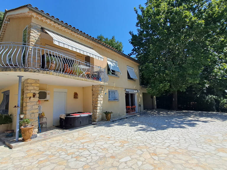 Maison de 147 m2 habitable sur 1660 m2 de terrain clos et ar — photo 1