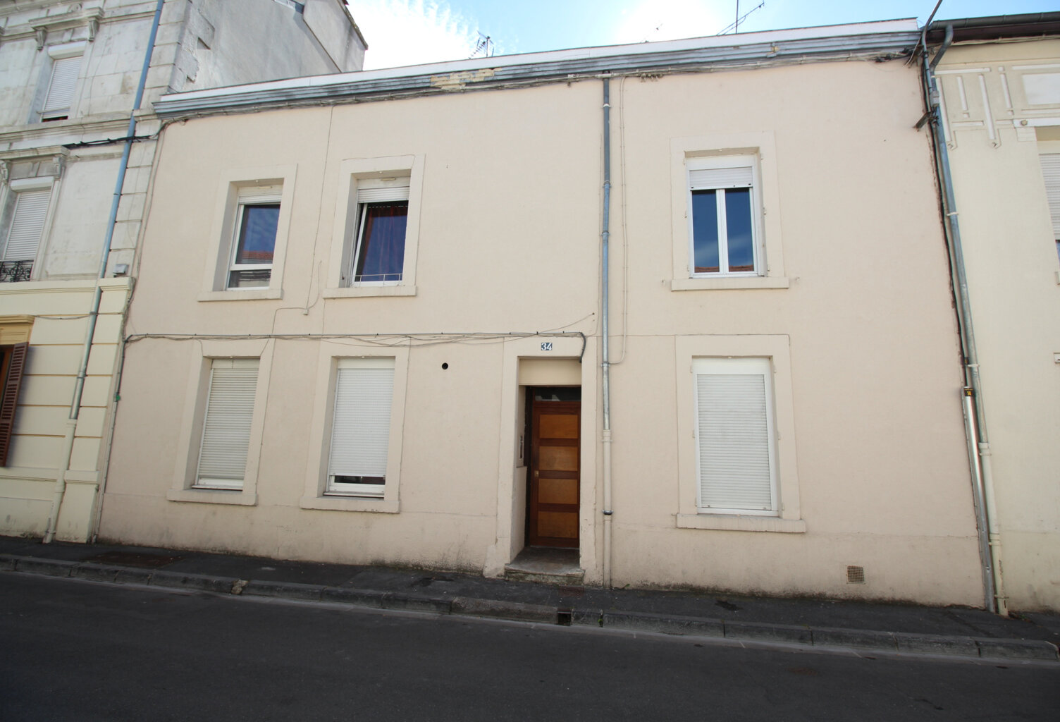 Studio, 26 m2 hab. REIMS, quartier rue Cernay — photo 1