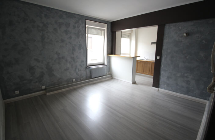 Studio, 26 m2 hab. REIMS, quartier rue Cernay — photo 2