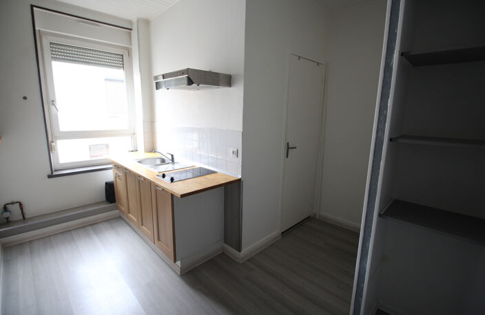 Studio, 26 m2 hab. REIMS, quartier rue Cernay — photo 4
