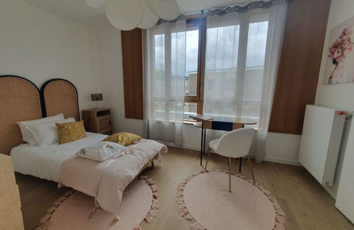 4 Pièces 4P 77 m2 Sud 14m2 extérieur 1 PK — photo 5