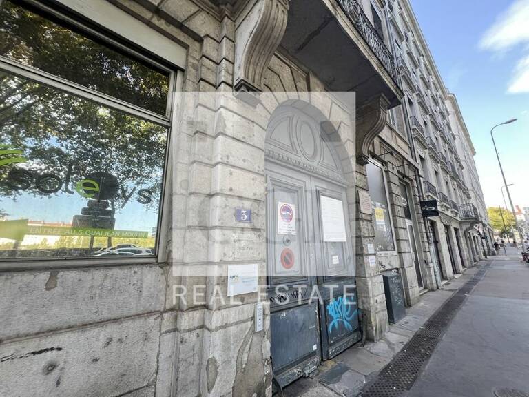 BUREAUX à LOUER — photo 1