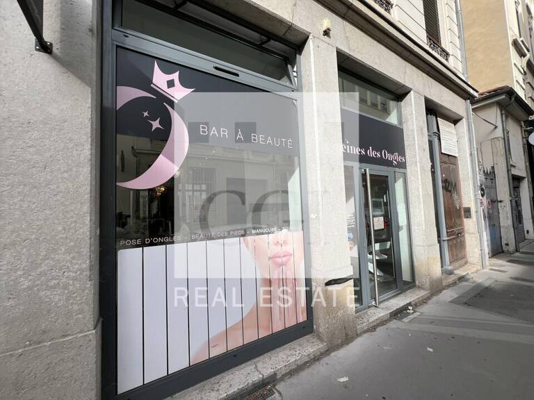 LOCAL COMMERCIAL à LOUER — photo 1