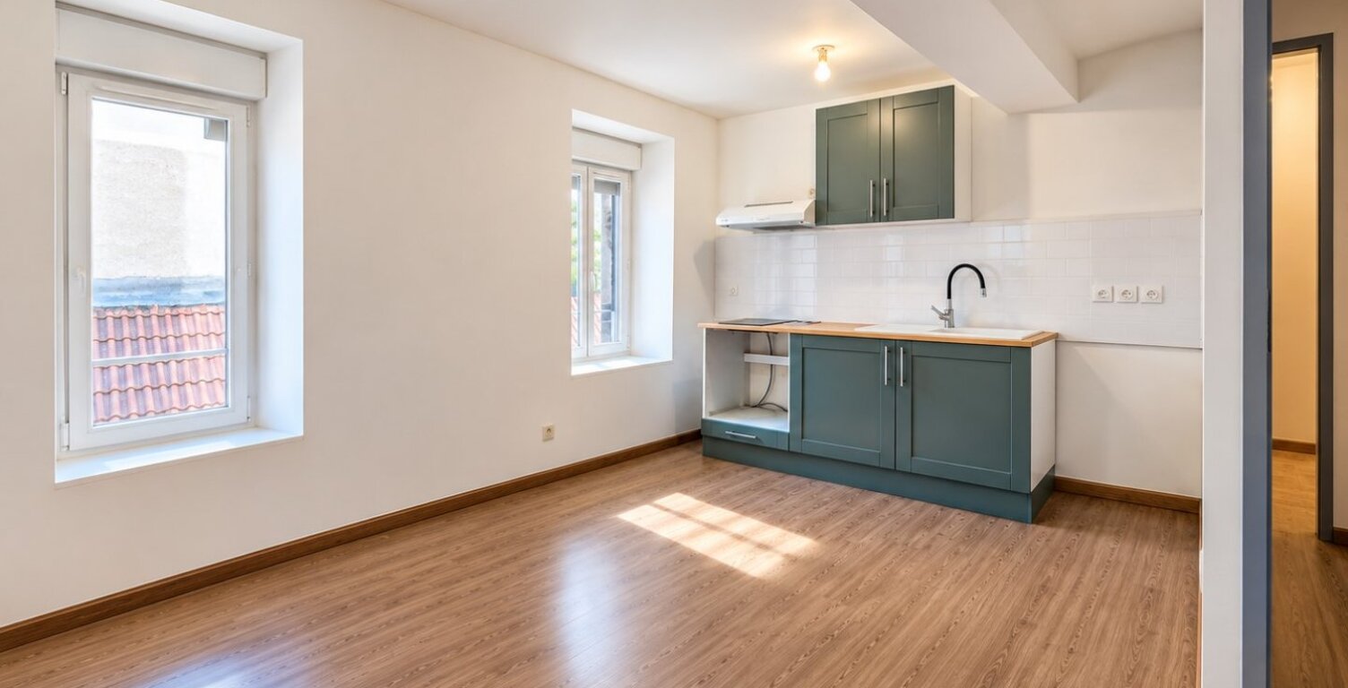 Location appartement 3 pièces 43 m² à Tarascon-sur-Ariège (09400) — photo 1