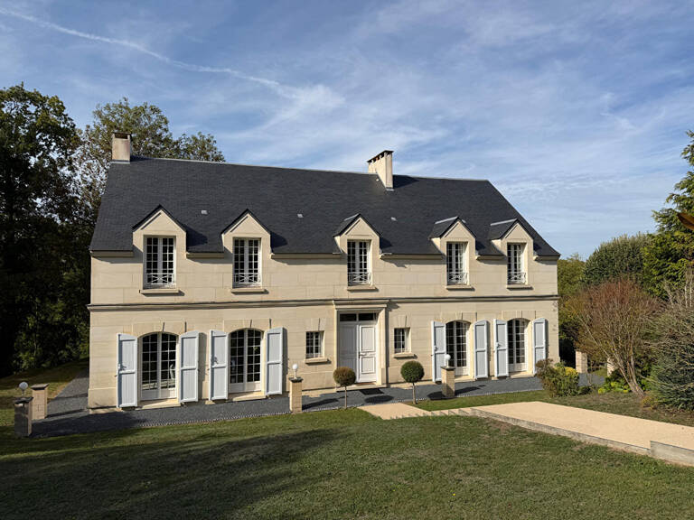 Propriété à vendre sur la commune de Nesles La Vallée - 263m² avec sous sol total — photo 1