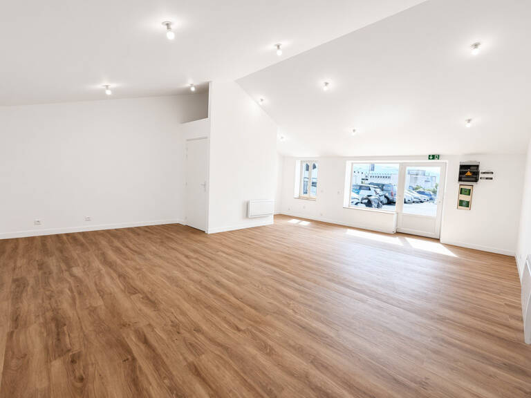 Local commercial - 46,80m² - SAINT GILLES CROIX DE VIE — photo 1