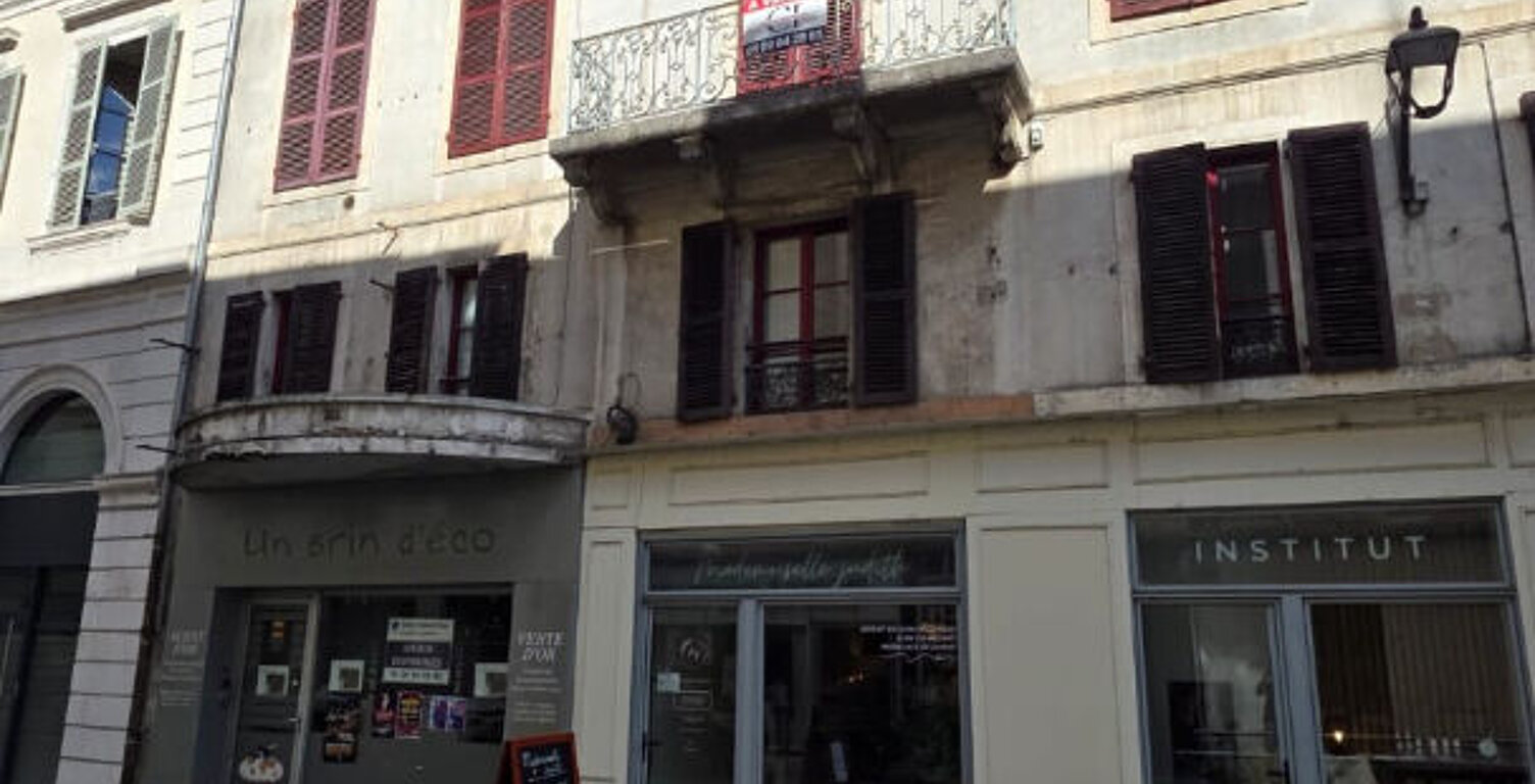 Pau Hyper centre - charme de l'ancien — photo 1
