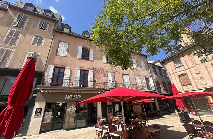Plateau entier de 178 m² habitables - Place de la cité — photo 2