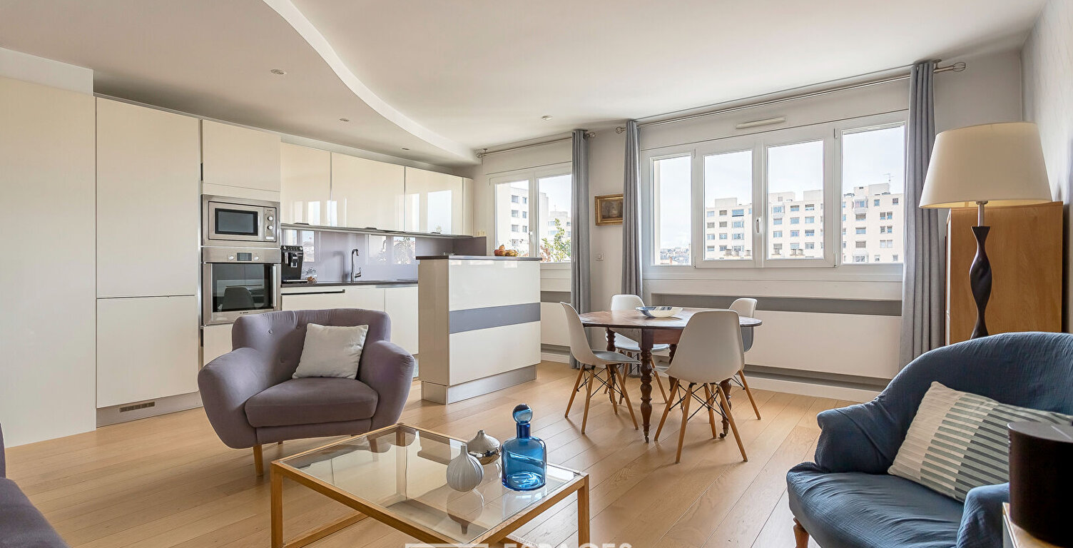 Appartement familial proche Saint Pothin en etage élevée — photo 1