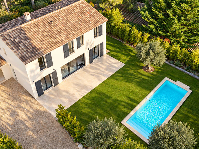 ÉGUILLES VILLA CONTEMPORAINE PRESTATIONS HAUT DE GAMME DOMAINE SÉCURISÉ — photo 1