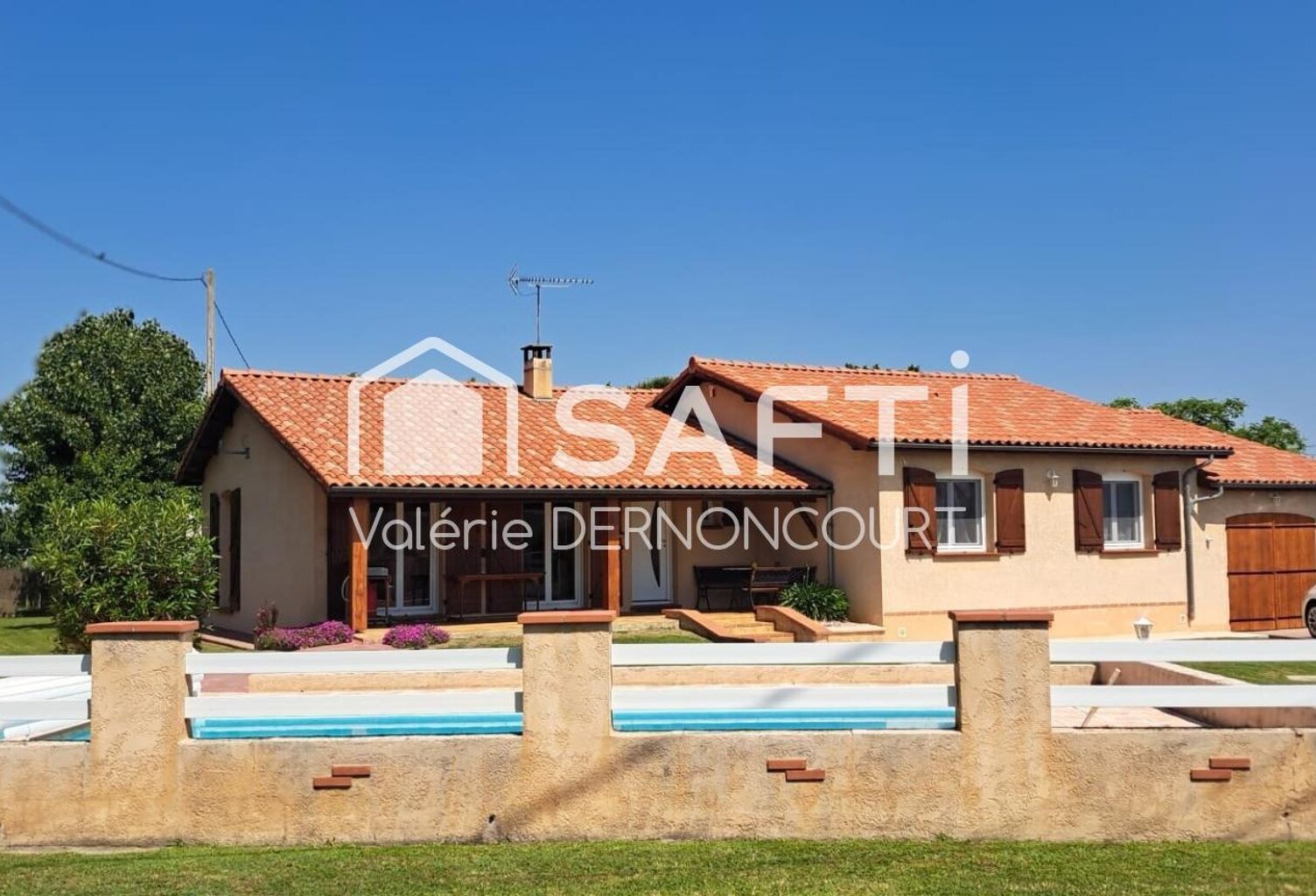 Villa de plain-pied avec piscine — photo 1