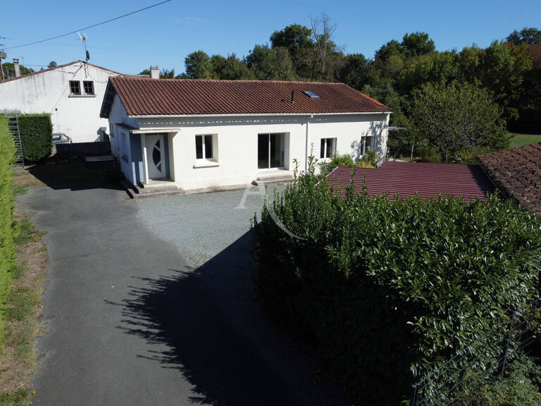 Maison La Clisse 4 chambres 130 M² — photo 1