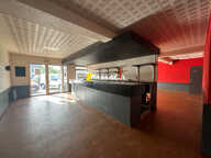 A VENDRE - Local commercial 112 m² avec parkings et caves - RODEZ — photo 2