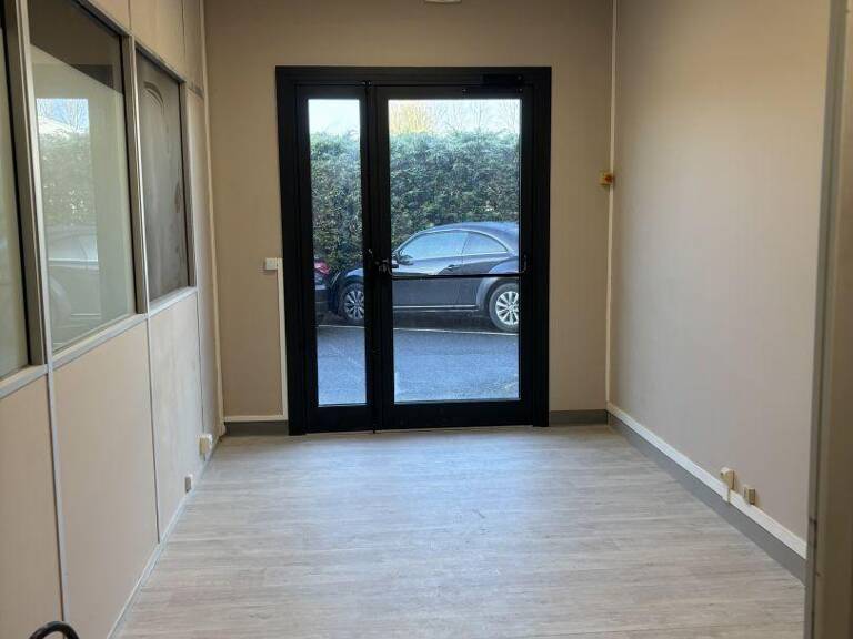 Location Bureaux 100 m&sup2; — photo 1