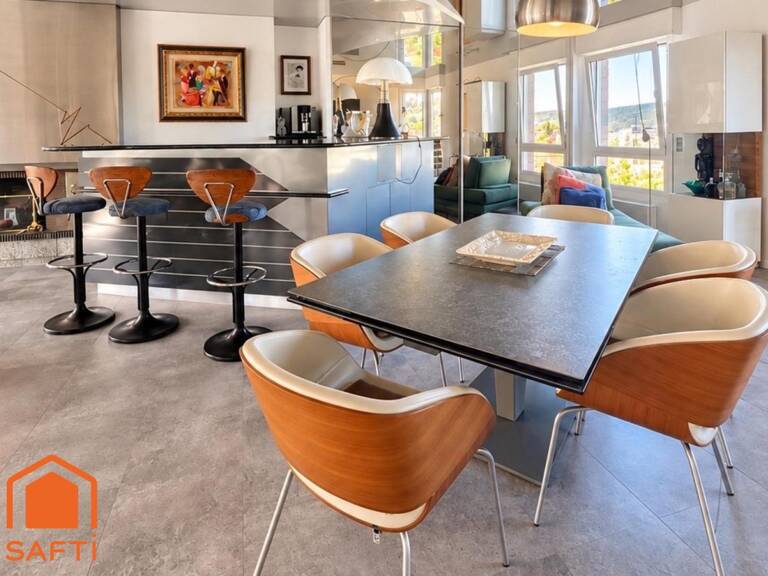 Superbe appartement avec terrasses, 2 caves et garage — photo 1