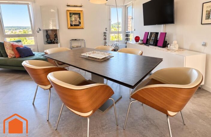 Superbe appartement avec terrasses, 2 caves et garage — photo 3