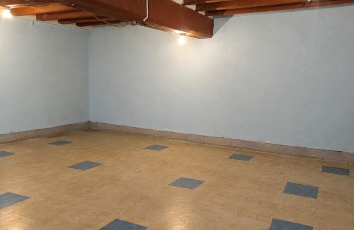 Maison de village à rénover, beau potentiel ! — photo 4