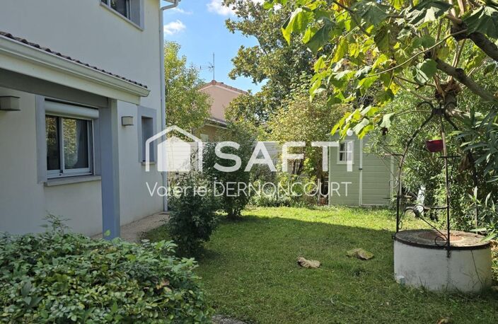 Maison familiale avec piscine, garage et dépendance — photo 2