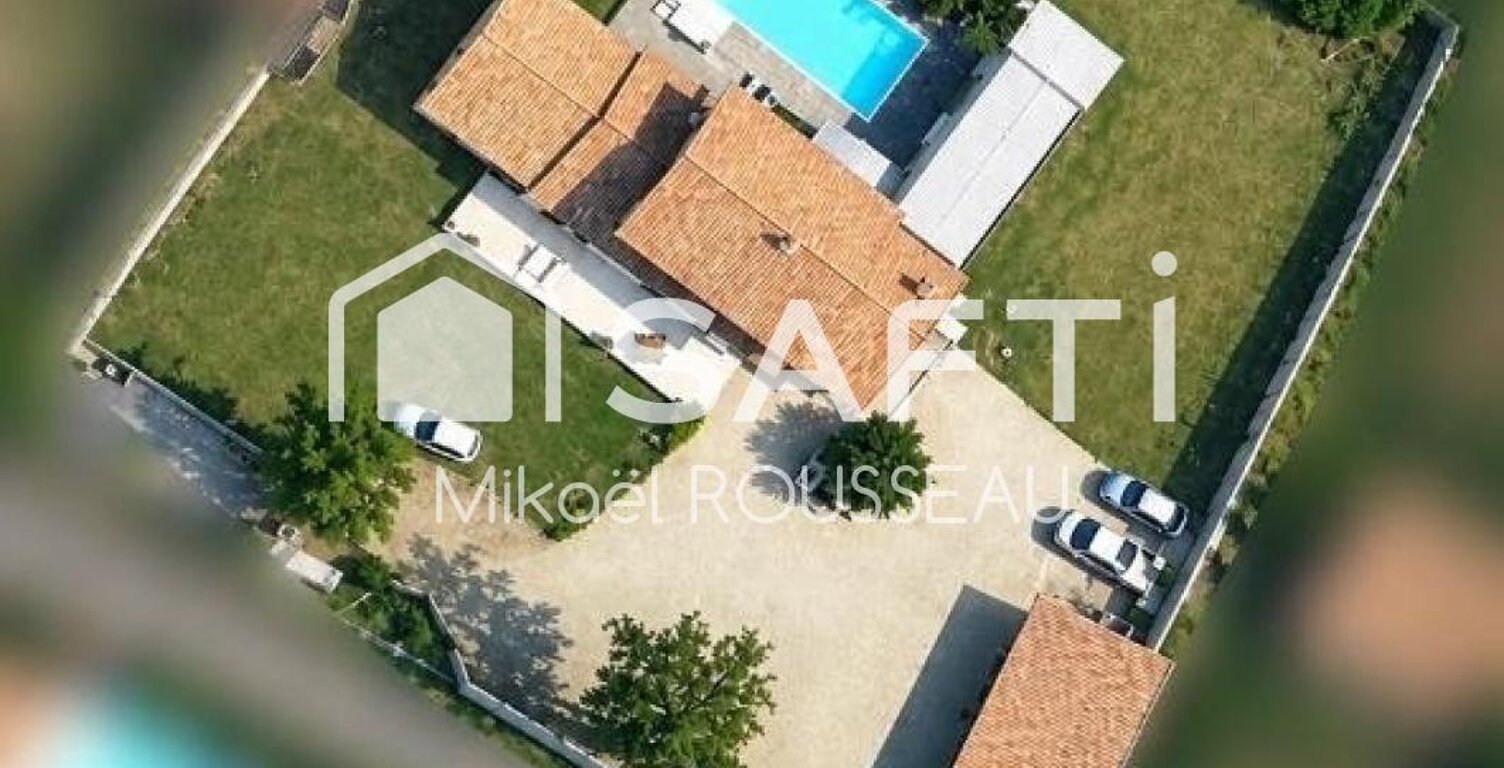 Propriété haut de gamme, piscine, jacuzzi, studio, grand garage — photo 1