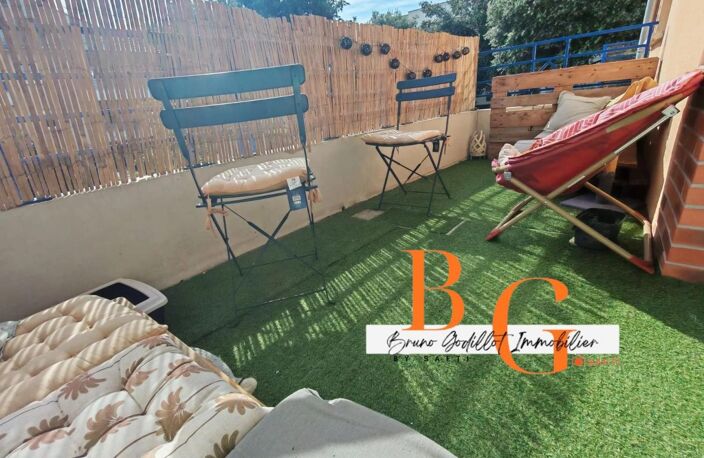 T2 avec double balcon au calme et parking privatif — photo 2