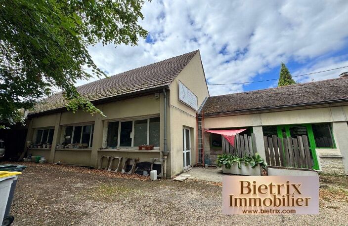 Vente commerce 6 pièces 365 m² Cergy (95800) — photo 2