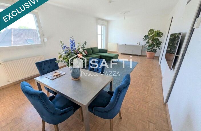 En plein centre, 4p de 80m² au dernier étage avec ascenseur, 2 chambres et balcon côté sud, cave et parking couvert sous/sol — photo 3