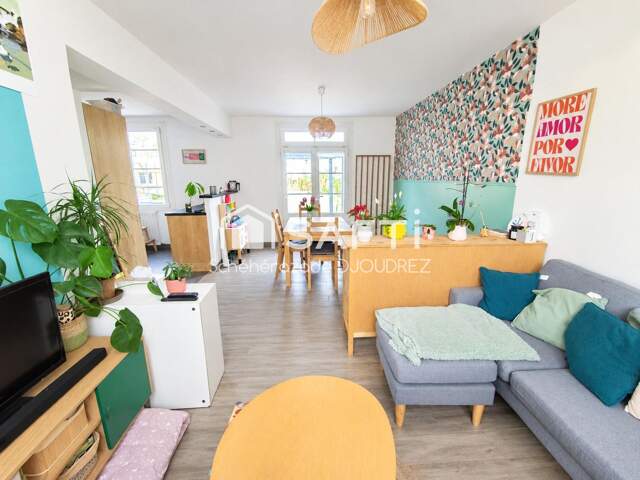 MAISON DE 110M² - 4 CHAMBRES -  BUREAU - GARAGE - DEPENDANCE - TERRAIN — photo du bien