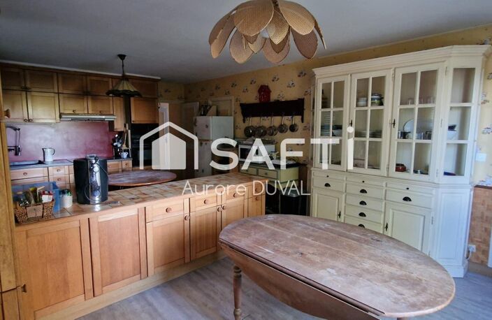 Maison 4 chambres avec beau potentiel — photo 5