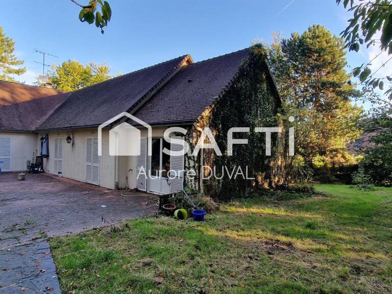 Maison 4 chambres avec beau potentiel — photo 1