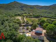 Superbe villa offrant : vue imprenable, grand terrain, piscine et un terrain de tennis! — photo 2