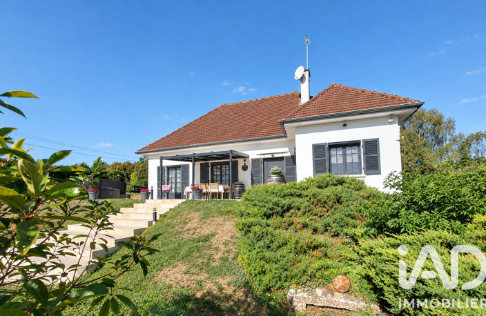 Vente Maison/villa 8 pièces — photo 2