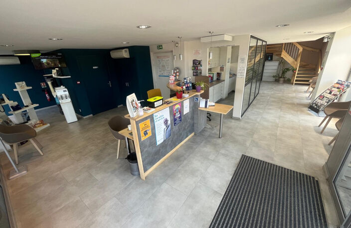 Local commercial de 186 m2 avec vitrine   Centre de Bourran à Rodez — photo 3