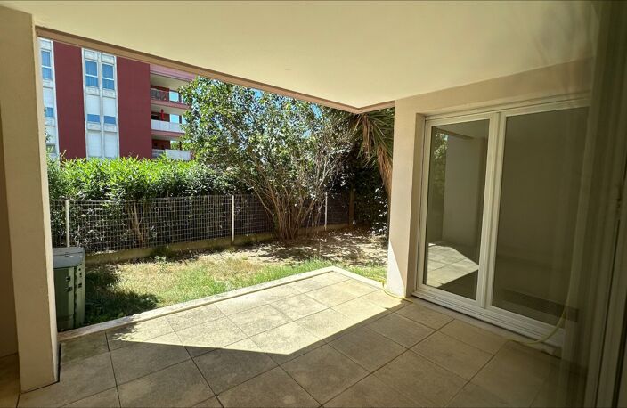 Appartement en rez-de-jardin — photo 2
