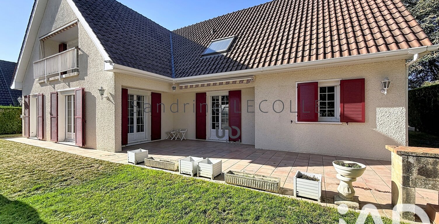Vente Maison/villa 8 pièces — photo 1