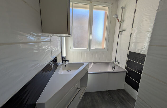 Appartement 2 chambres balcon ANNONAY — photo 5