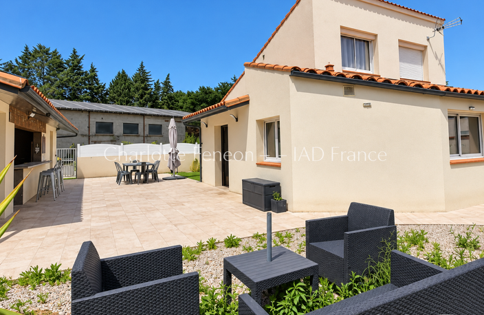 Vente Maison/villa 4 pièces — photo 2