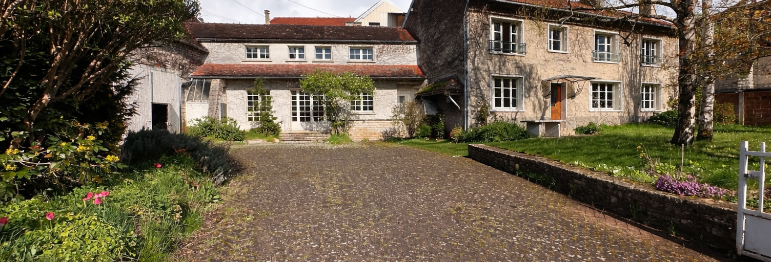 Maison 5 Pièces 171 m² à vendre à Tronchoy (89700)