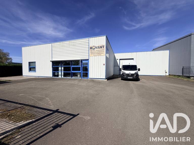 Vente Boutique/Local commercial 480 m&sup2; — photo 1