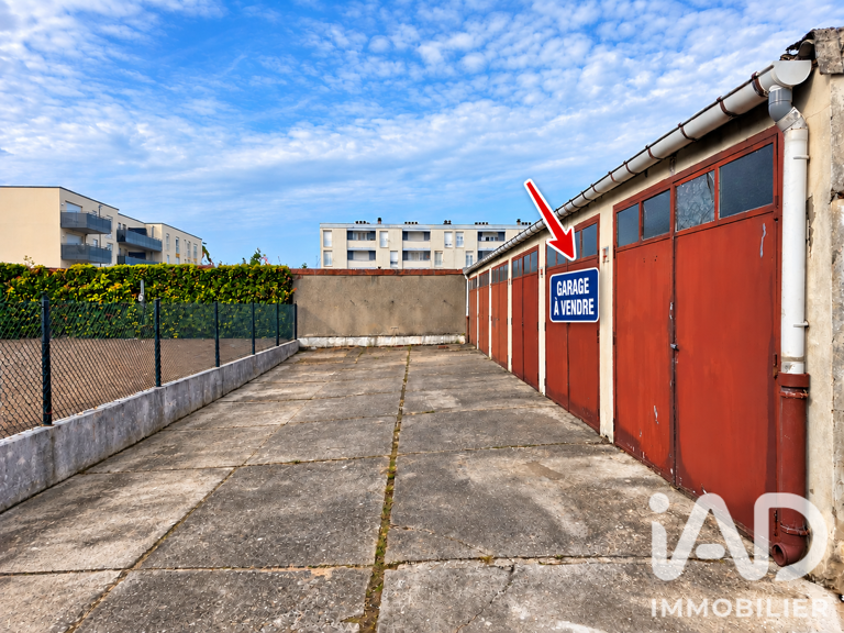 Vente Garage 17 m&sup2; — photo 1