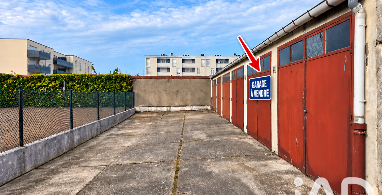 Vente Garage 17 m&sup2; — photo 1
