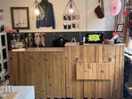 Vente Habillement, Textile 100 m&sup2; — photo 2