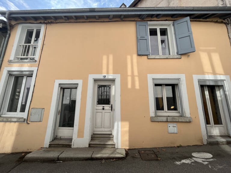 La Tronche - Maison de village de 167 m2 avec 2 jardins — photo 1