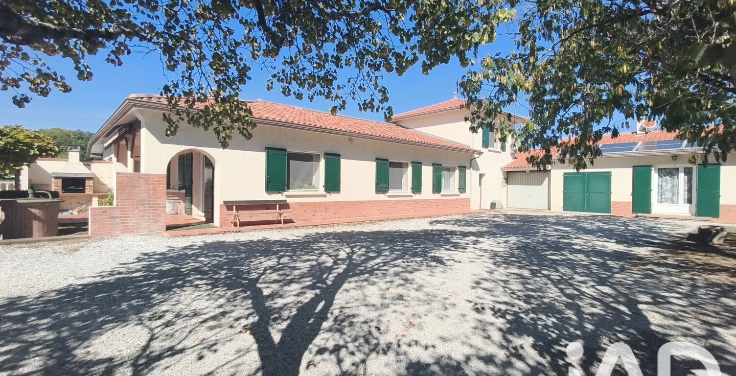Vente Maison/villa 8 pièces — photo 1