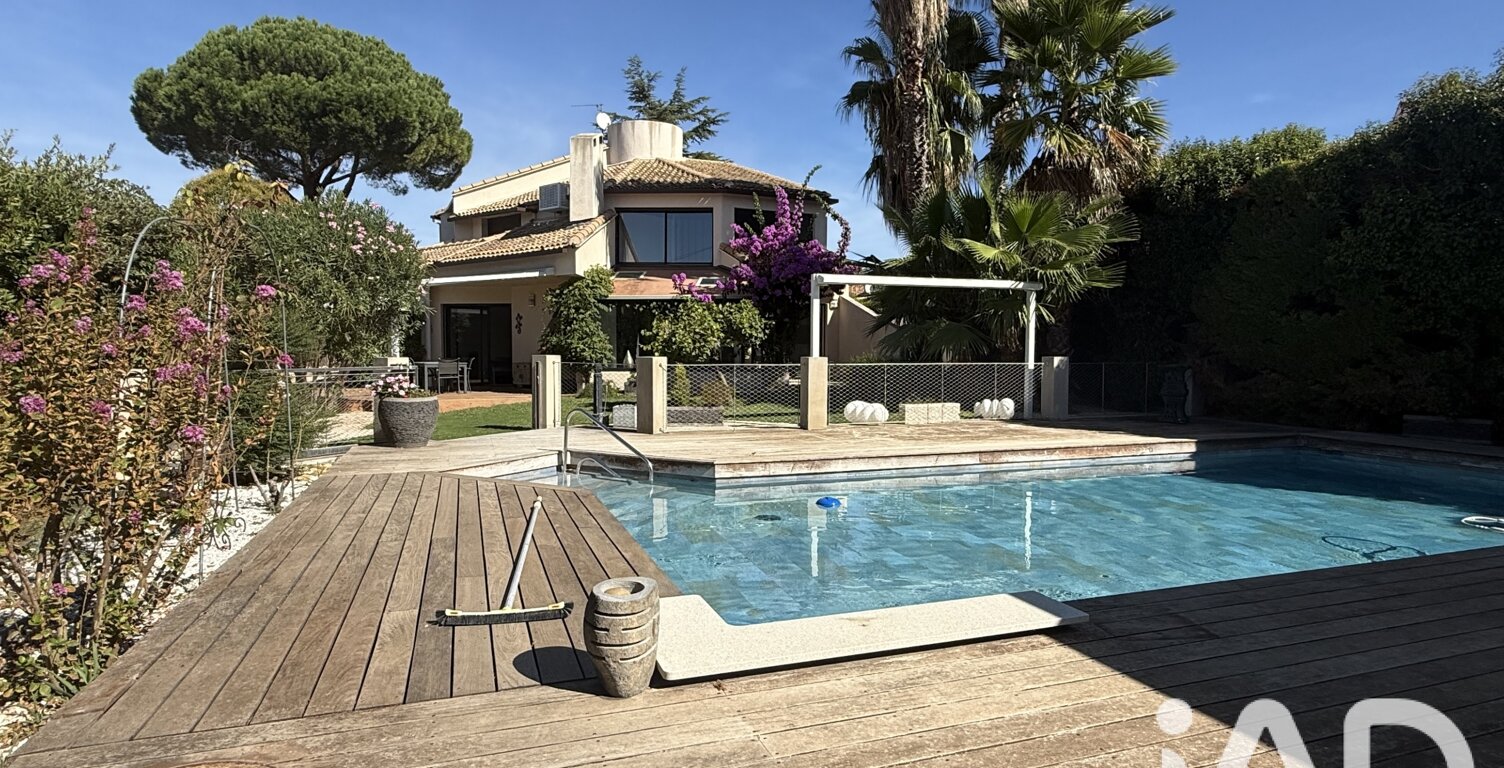 Location Maison d'architecte 5 pièces — photo 1