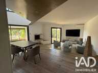 Location Maison d'architecte 5 pièces — photo 2