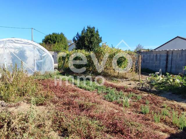 Terrain constructible — photo du bien