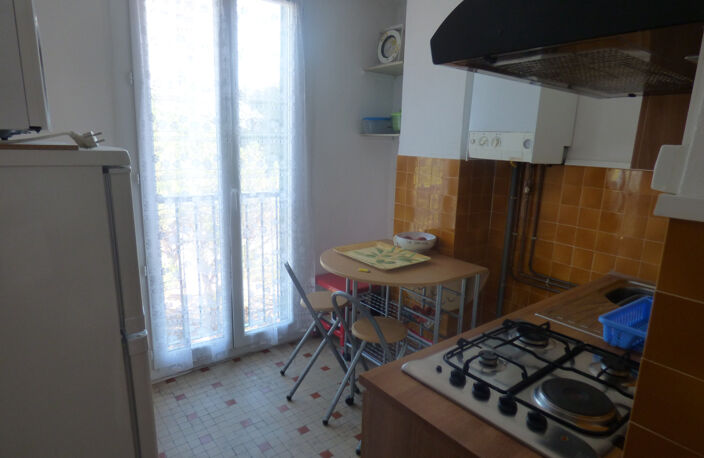 Appartement de type 2 vendu loué - 41.54 m2 - 13012 Marseille - 115.000 € — photo 3