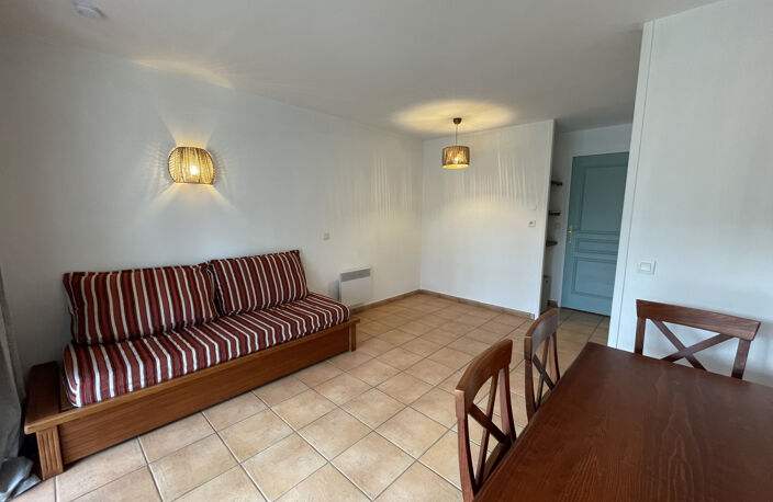 APPARTEMENT T2 MEUBLE AU 1ER ETAGE AVEC LOGGIA — photo 4