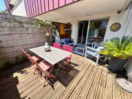 A Biarritz, superbe appartement T2 meublé et équipé en rez-de-chaussée avec terrasse et parking. — photo 2