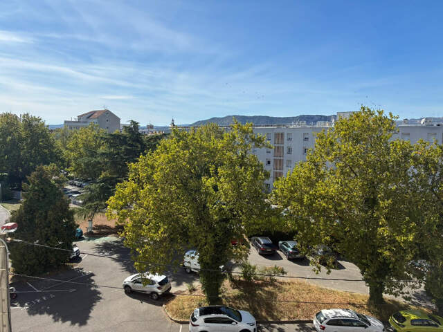 Avenue Sadi Carnot, 'Le Valentia II', T2 à louer ... — photo du bien